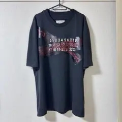 Maison Margiela ★ オーバーサイズ肉厚カレンダーロゴＴ