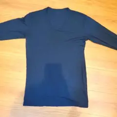 UNIQLO HEATTECH Vネック長袖Tシャツ Lのサムネイル