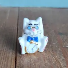 ビンテージフェーブ　不思議の国のアリス　白ウサギ　フランス製ミニチュア雑貨陶器