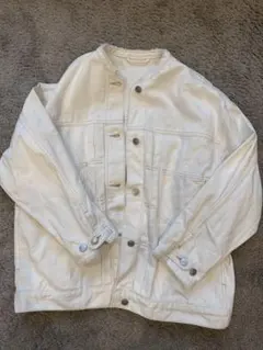 ノーカラー　デニムジャケット　ホワイト