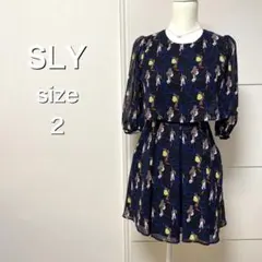 SLYスライ シフォン ワンピース フレア 花柄 総柄 7分袖 オープンバック