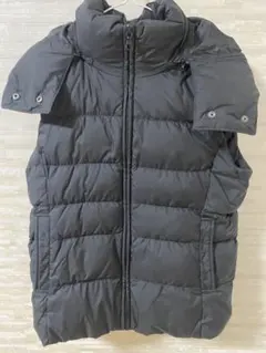UNIQLOフード付きブラックダウンベスト Lサイズ