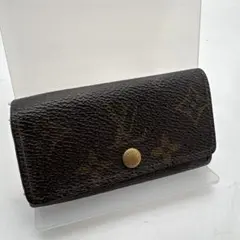 LOUIS VUITTON ルイヴィトン モノグラム 4連キーケースのサムネイル