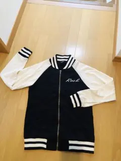 可愛いスタジャン風　ジャンパー