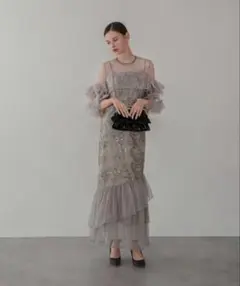 LEJAフラワースパンコールチュールフリルスリーブIラインワンピースドレス