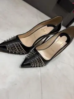 Christian Louboutin スタッズ付きハイヒール