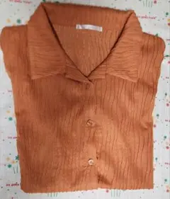 オレンジ色 しわ加工 半袖シャツ