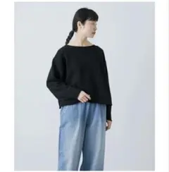 新品タグ付き　かぐれ　コットンテープヤーンボートネックニット　アーバンリサーチのサムネイル