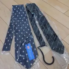 新品、未開封☆ネクタイ 2本セット イギリス UK 細め 送料込み！