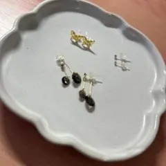 蝶モチーフとクリスタルのピアス3点セット