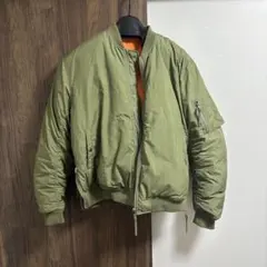 リバーシブルMA-1, MLVINCE