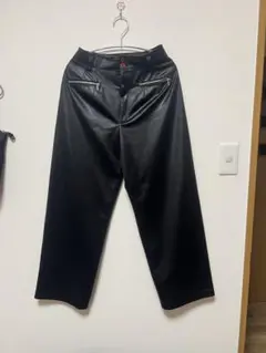 レザーパンツ　Lサイズ