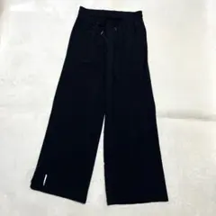 美品★PUMA★ストレッチワイドパンツロングレディースM黒薄手ウエスト紐のサムネイル