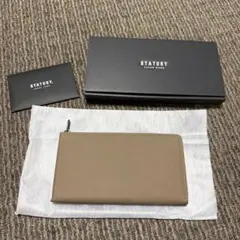 新品未使用 ステータシー イルモードエア プレミアム エトゥープ 長財布 左利きのサムネイル
