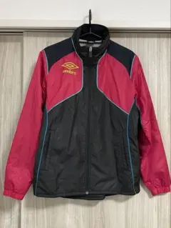 umbro ウィンドブレーカー Sサイズ 赤/黒 ジップアップジャケット 裏起毛