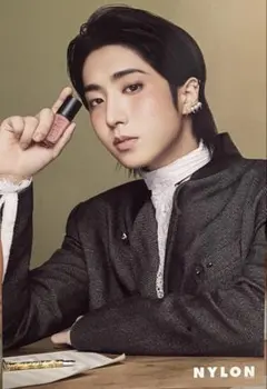 NARS NYLON JAPAN ポストカード HAN Straykids