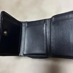 黒 三つ折り財布