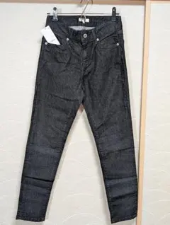 41 新品タグ付き　アースミュージック 　デニム　スキニーパンツ　ブラック　S