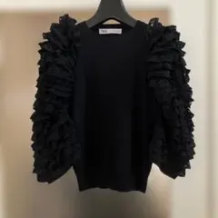 ZARA ザラ　お袖フリルニット・ブラック・サイズS