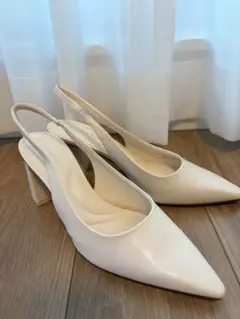 CHARLES & KEITH ポインテッドトゥ スリングバックパンプス