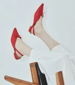 ポインテッドバックストラップリボンミュール