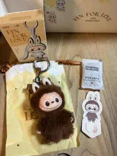 POP MART PIN FOR LOVE イニシャル ラブブ 【L】ミニラブブ