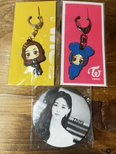 TWICEツウィ　キーホルダー バッジ 3個セット