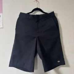 Dickies 黒 ショートパンツ