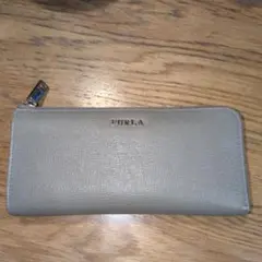 FURLA グレー 長財布
