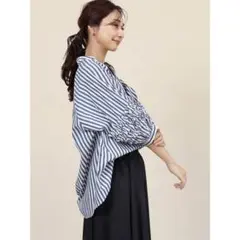 極美品《フェンネル》(38)フリルスリーブスキッパーシャツ ストライプ 日本製