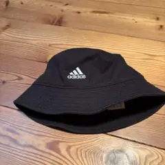 adidas ブラック バケットハット　54㎝