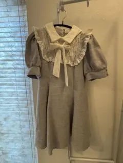エブリンのレースリボンワンピース
