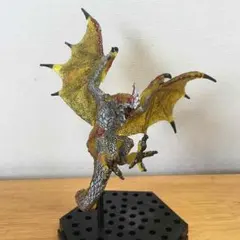 モンスターハンター フィギュア セルレギオス クリアバージョン リペイント品