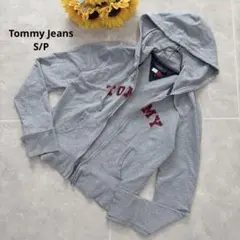 ⑦15 Tommy Jeans S ジップパーカー ロゴ刺繍 グレー 綿混のサムネイル