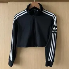 adidas クロップドジャケット
