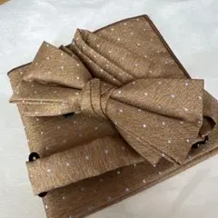茶色 水玉 ボウタイ・ポケットチーフ セット