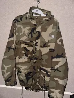 THE NORTH FACE カモフラージュ マウンテンパーカー