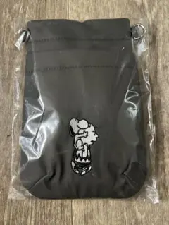 PEANUTS Cafe スヌーピーとチャーリーサコッシュポーチ