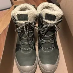 年内出品終了【美品】KEEN 防水ファー付きウィンターブーツ　オリーブ