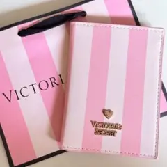 新品 Victoria's Secret パスポートケース ストライプNo.2