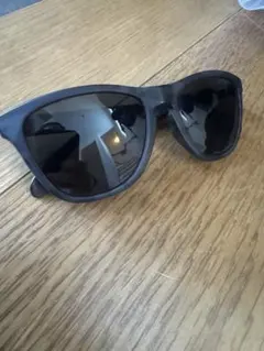 オークリーox8137-03偏光ダークグレーサングラスFrogskins - メルカリ