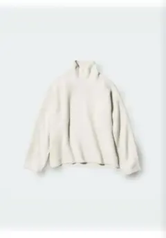 《UNIQLO》スフレヤーンハイネックセーター　Мサイズ