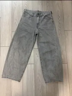 GU バレルレッグジーンズ　デニム　グレー　メンズ29サイズ　ウィメンズＬ相当