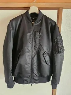 ユニクロ +J MA-1 ジャケットハイブリッドダウン　ブラック