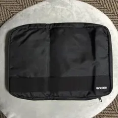 incase マルチケース MonoMaxのサムネイル