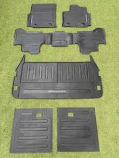 300系 トヨタ純正 ランドクルーザー ZXラゲッジマット - メルカリ