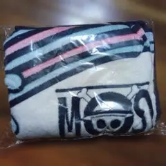 MOS BURGER ✕ ワンピース　大きなふわふわブランケット