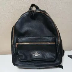 おすすめ品　未使用に近い美品　COACH　ブラックレザーリュック
