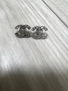 【最終値下げ】シルバー ピアス CCロゴ