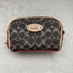 COACH シグネチャー ポーチ ミニバッグ　ゴルフボールケースのサムネイル